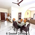 3Bhk Villa With Lawn - Elo House